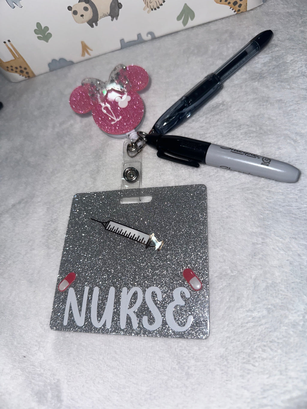 Minnie Badge Reel